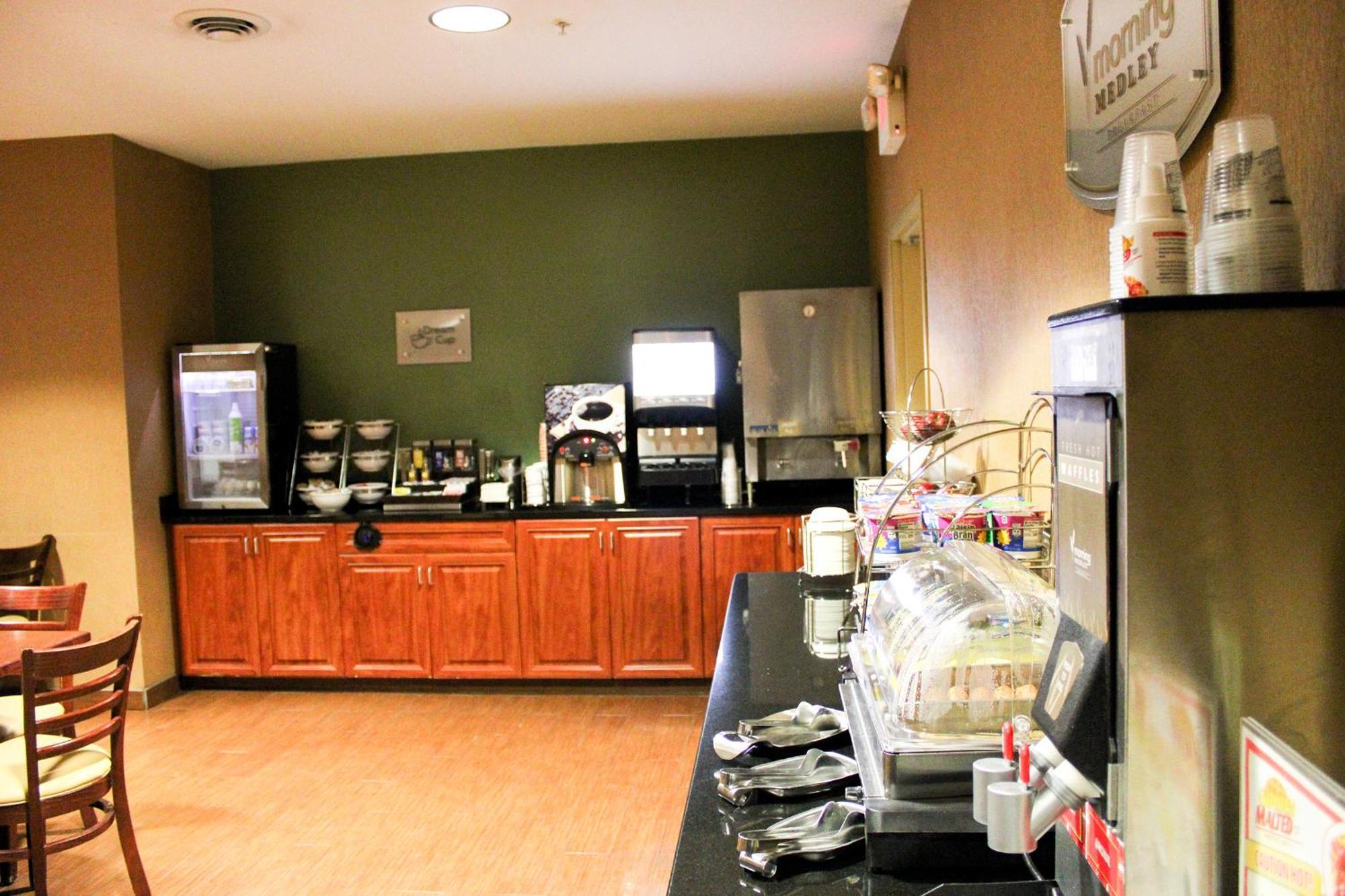 Sleep Inn & Suites Conference Center Eau Claire North Union Экстерьер фото